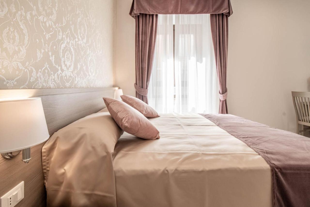 Dany Guest House Рим Екстериор снимка