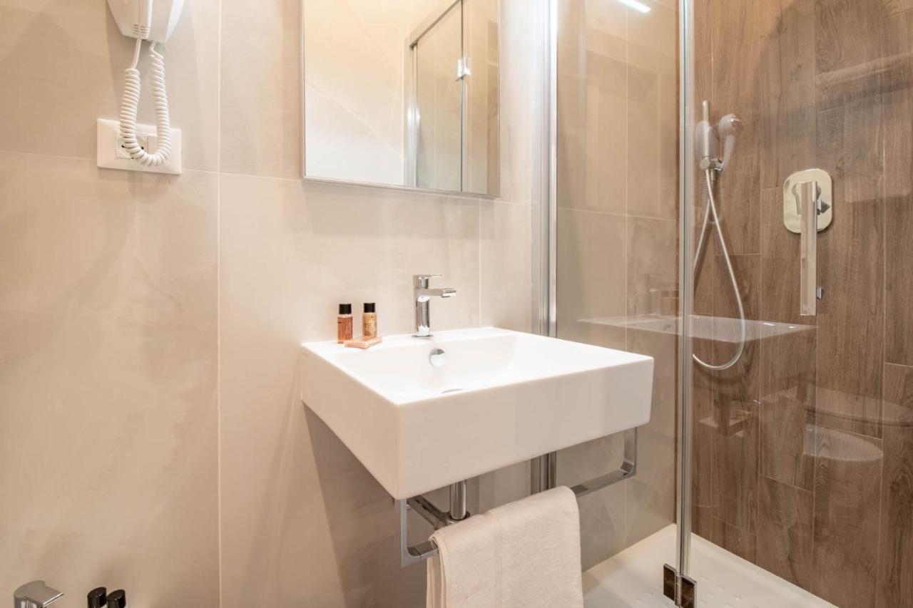 Dany Guest House Рим Екстериор снимка